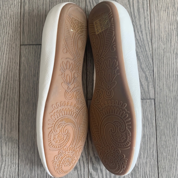 Beautiful Carlo Pazolini Flats💟 - Picture 5 of 6